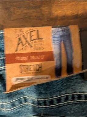 Alexis Men’s Slim Straight Jeans - Blue